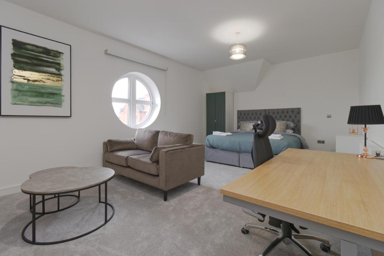Unique! Stunning 3-Bed Penthouse Flat - 2 Floors - Sleeps 8 - Free Parking Apartment Coventry Exterior photo