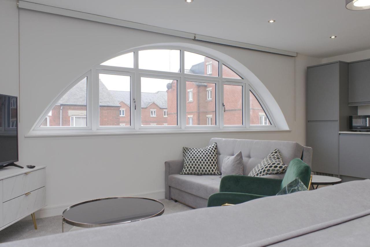 Unique! Stunning 3-Bed Penthouse Flat - 2 Floors - Sleeps 8 - Free Parking Apartment Coventry Exterior photo