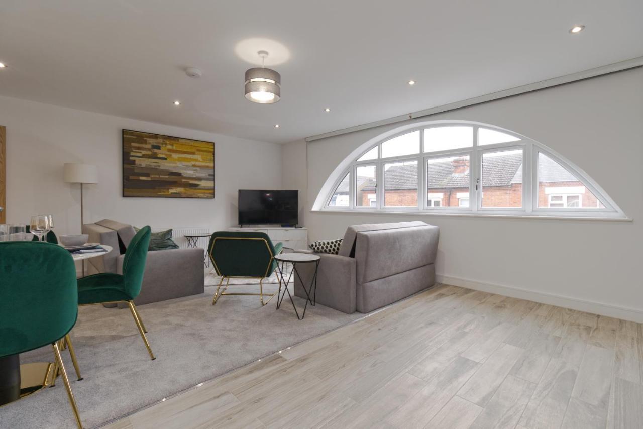 Unique! Stunning 3-Bed Penthouse Flat - 2 Floors - Sleeps 8 - Free Parking Apartment Coventry Exterior photo